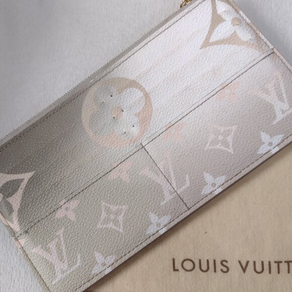Louis Vuitton SUNSET KHAKI Slim Wallet/Purse🤎LIMITED Edition - Picture 14 of 14